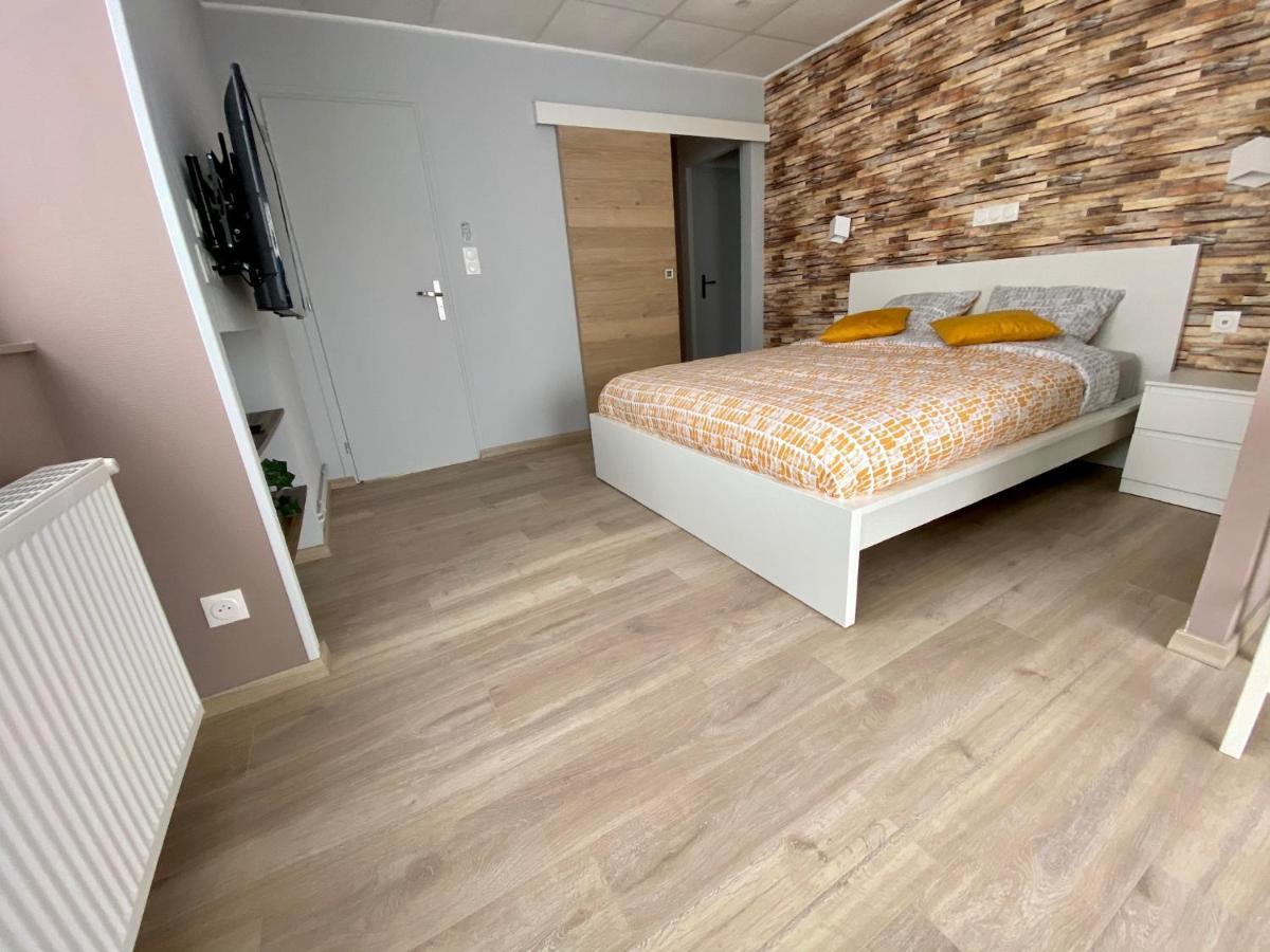 Logements Equipes A Onnaing Avec Espace Balneo En Option Proche Toyota, Autoroute Et Valenciennes Eksteriør billede
