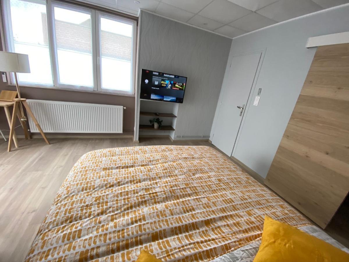 Logements Equipes A Onnaing Avec Espace Balneo En Option Proche Toyota, Autoroute Et Valenciennes Eksteriør billede