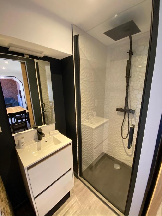 Logements Equipes A Onnaing Avec Espace Balneo En Option Proche Toyota, Autoroute Et Valenciennes Eksteriør billede