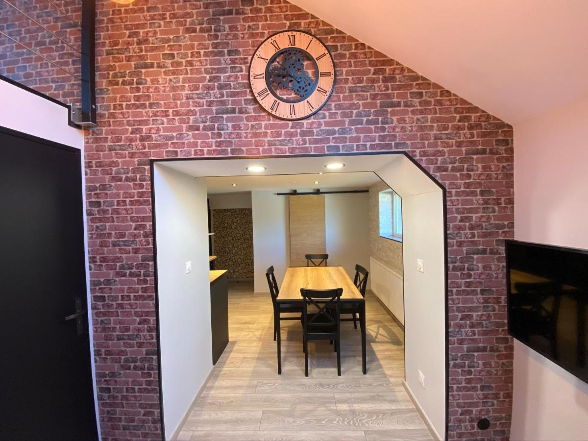 Logements Equipes A Onnaing Avec Espace Balneo En Option Proche Toyota, Autoroute Et Valenciennes Eksteriør billede