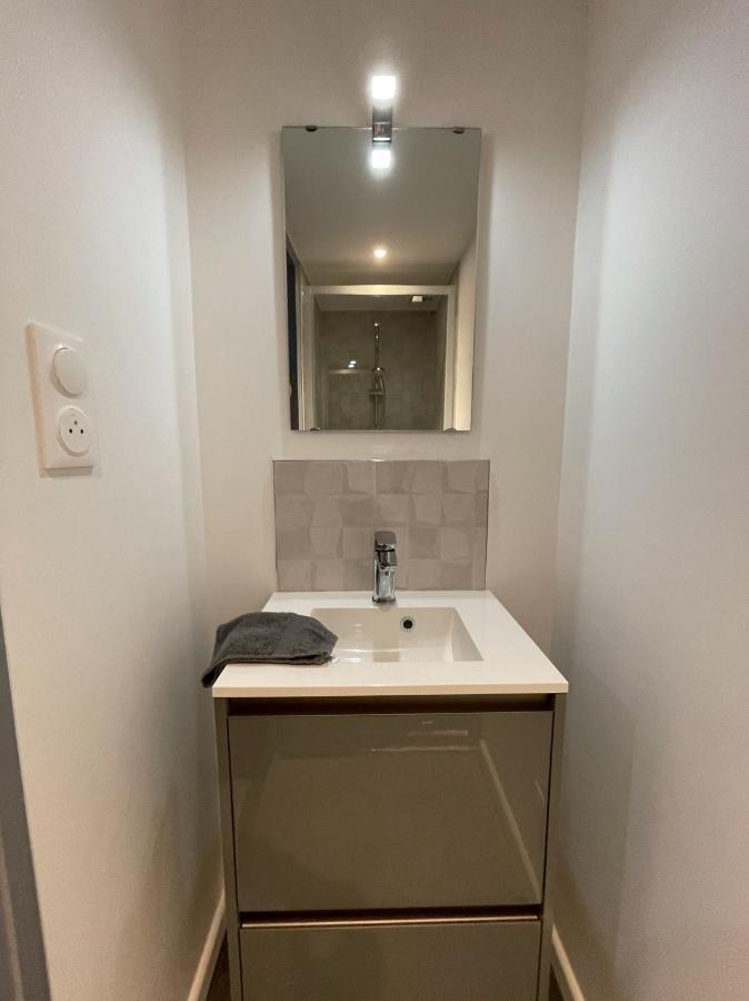 Logements Equipes A Onnaing Avec Espace Balneo En Option Proche Toyota, Autoroute Et Valenciennes Eksteriør billede