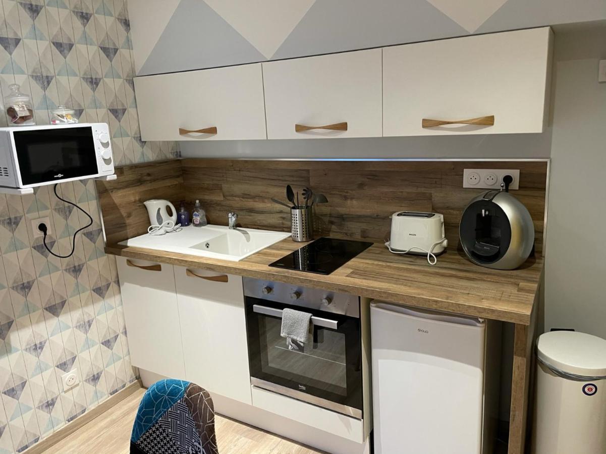 Logements Equipes A Onnaing Avec Espace Balneo En Option Proche Toyota, Autoroute Et Valenciennes Eksteriør billede
